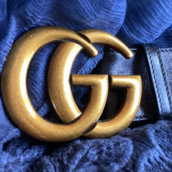 Black Leather Gucci Belt - Picture 2 of 9